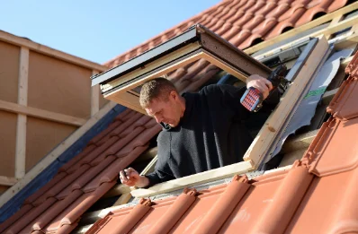 Pose de fenêtres de toit Velux à Friesen